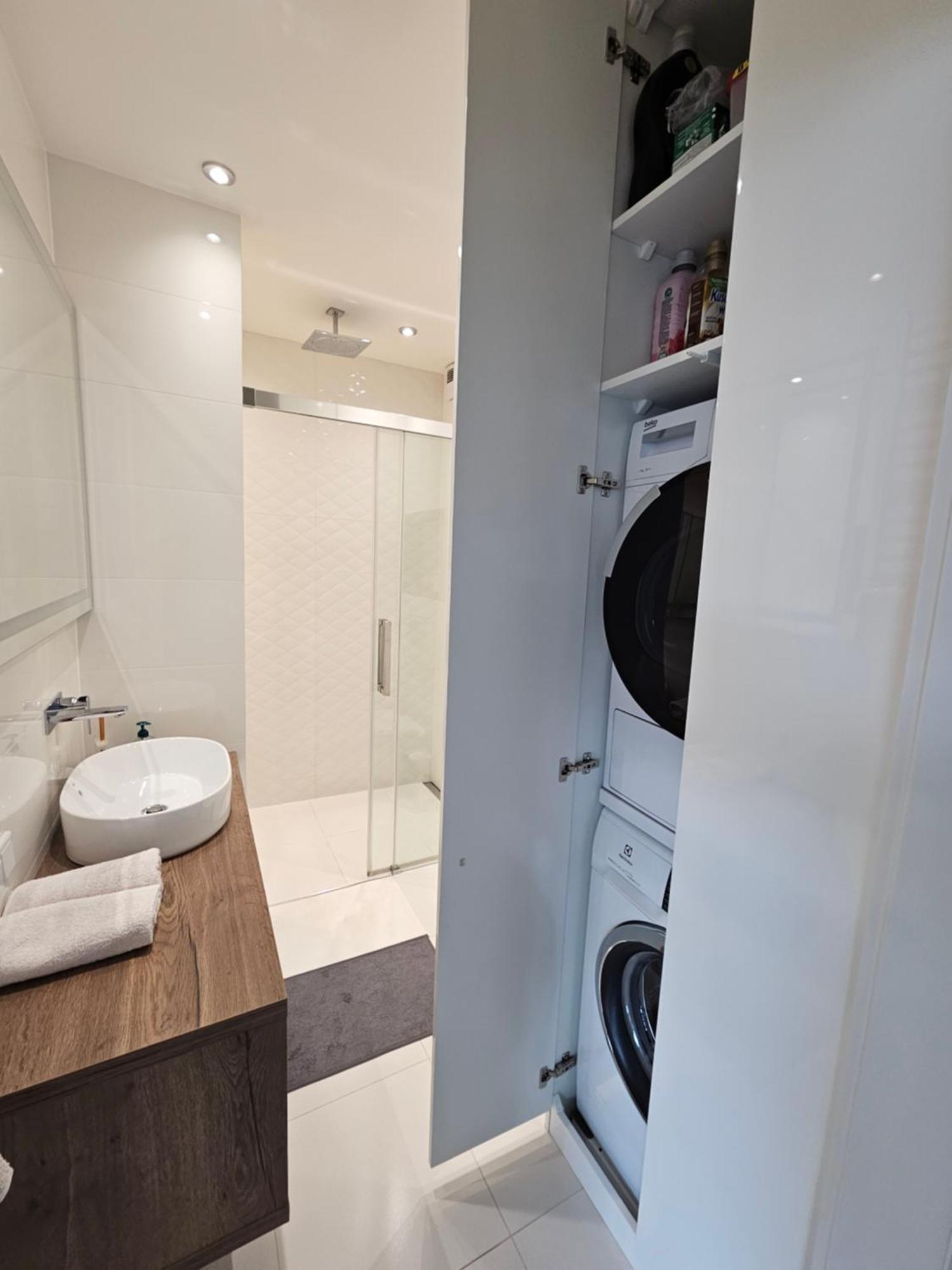 Your Apartment Unia Art Residence Lublin Buitenkant foto