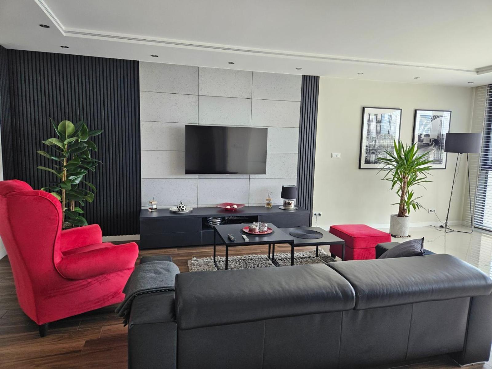Your Apartment Unia Art Residence Lublin Buitenkant foto